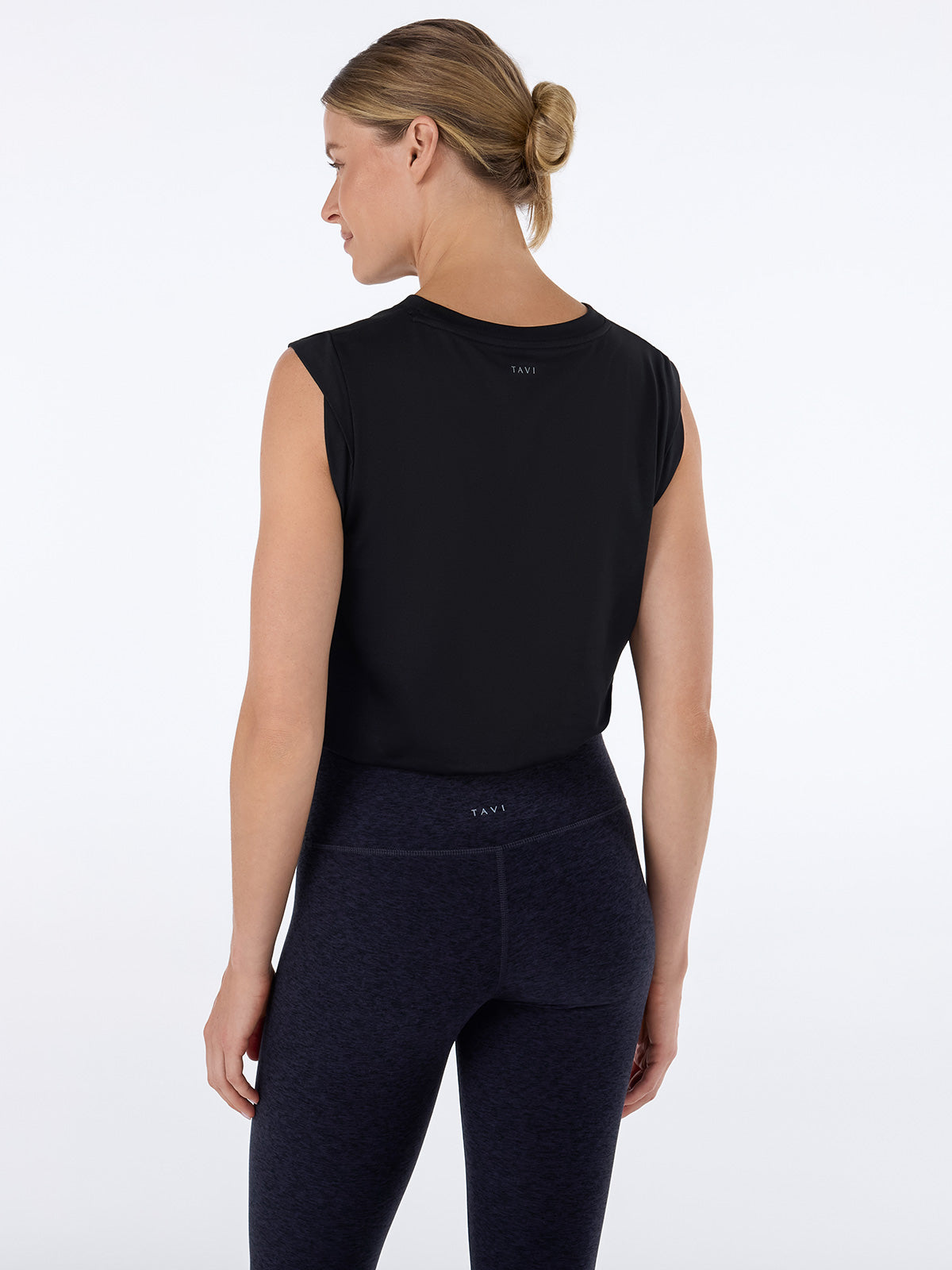 [TAVI] Crop T-shirt CROP TEE / Yoga tops Pilates cropped length breathable