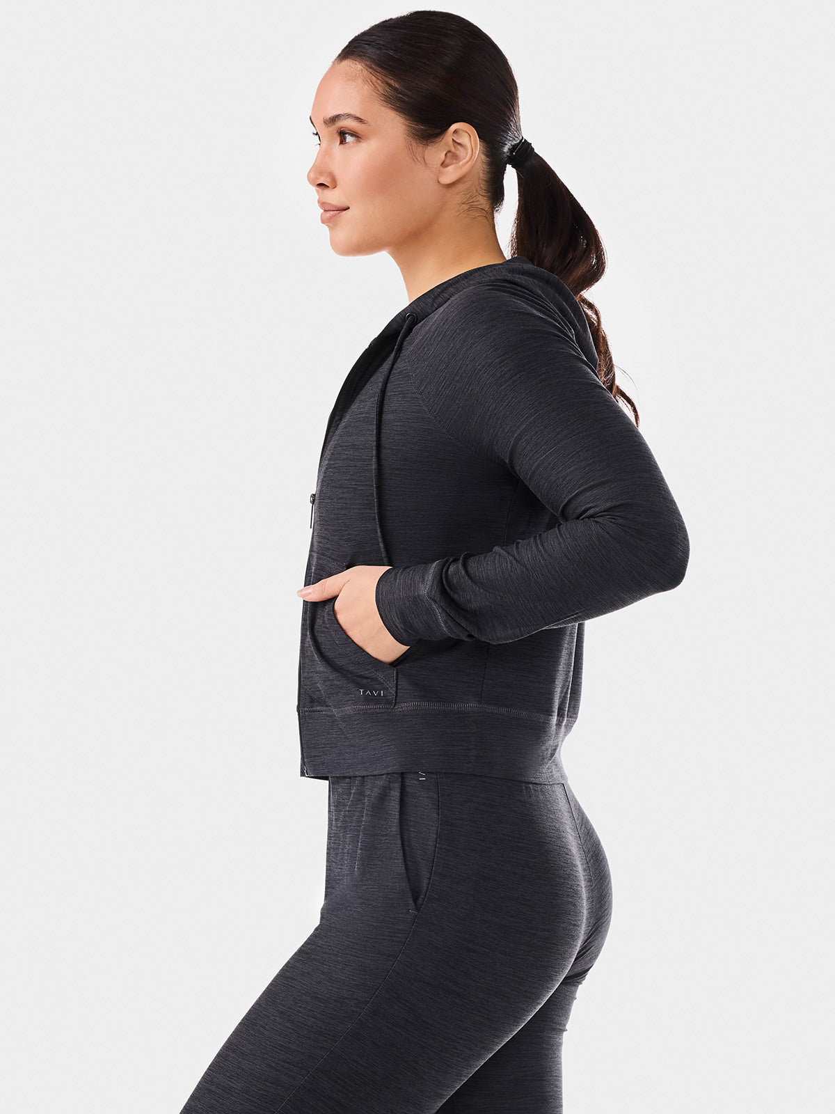 [TAVI] Crop T-shirt CROP TEE / Yoga tops Pilates cropped length breathable