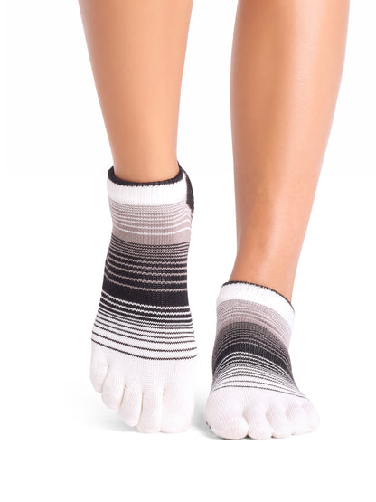 [ToeSox] Low Rise ローライズ（Full-Toe／つま先あり） グリップ ソックス ／ ヨガ ピラティス 滑り止め付 靴下 26FW_D1