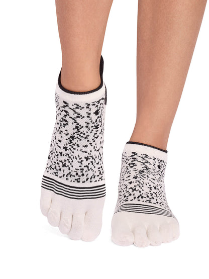 [ToeSox] Low Rise Tec ローライズ テック（Full-Toe／つま先あり） グリップ ソックス ／ ヨガ ピラティス 滑り止め付 靴下 26SS_D1