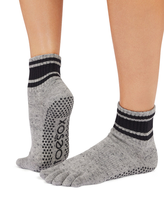 [ToeSox] Melody メロディー（Full-Toe／つま先あり） グリップ ソックス／ ヨガ ピラティス 滑り止め付 靴下 クルー丈 26SS_D1